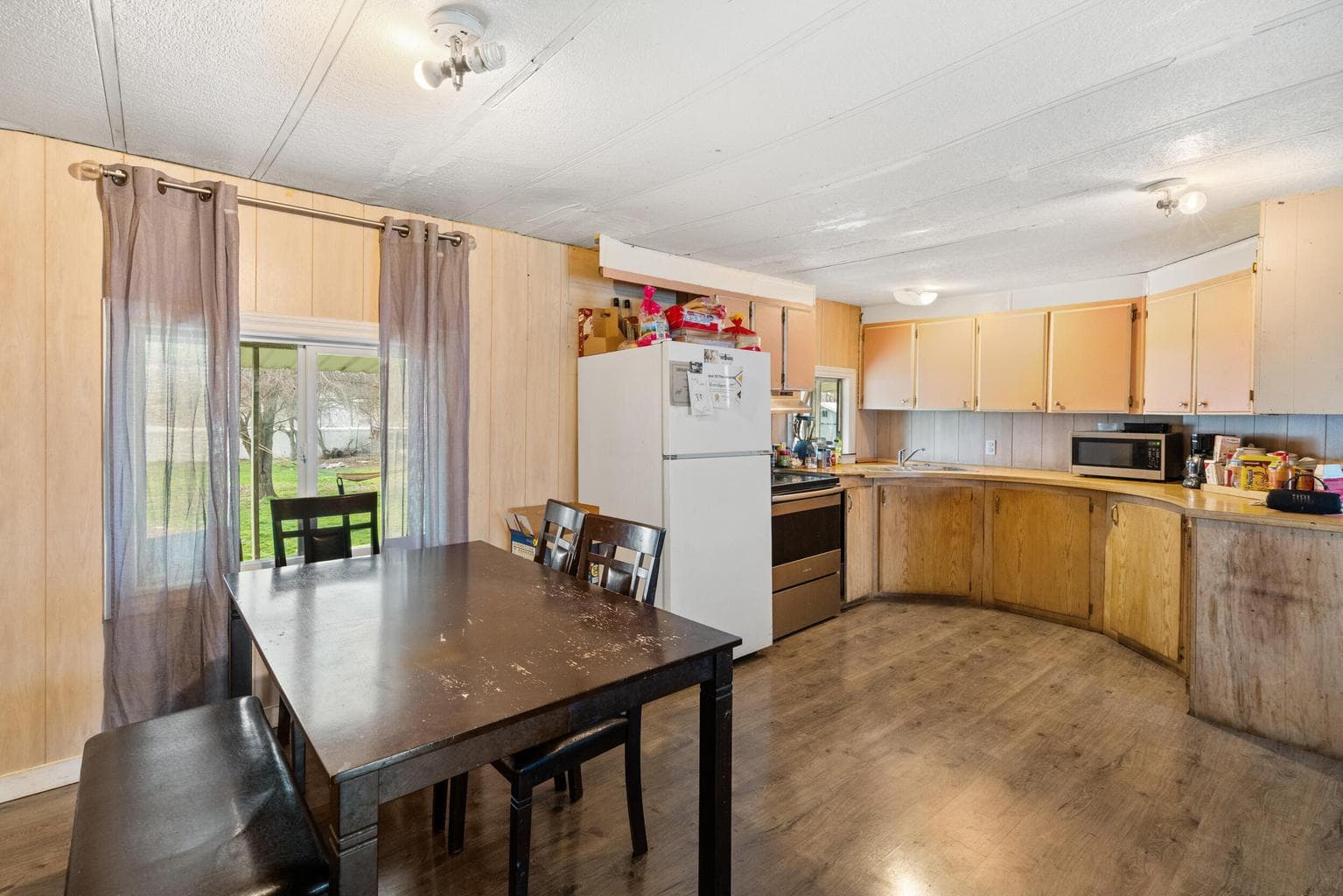 Photo of 1103 Pinecroft 5 of 22