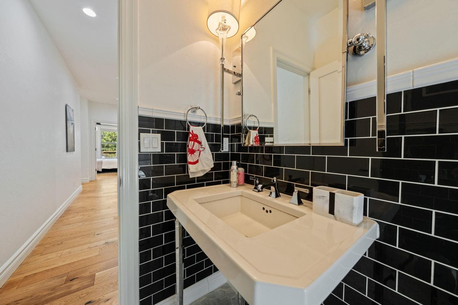 1/2 bath