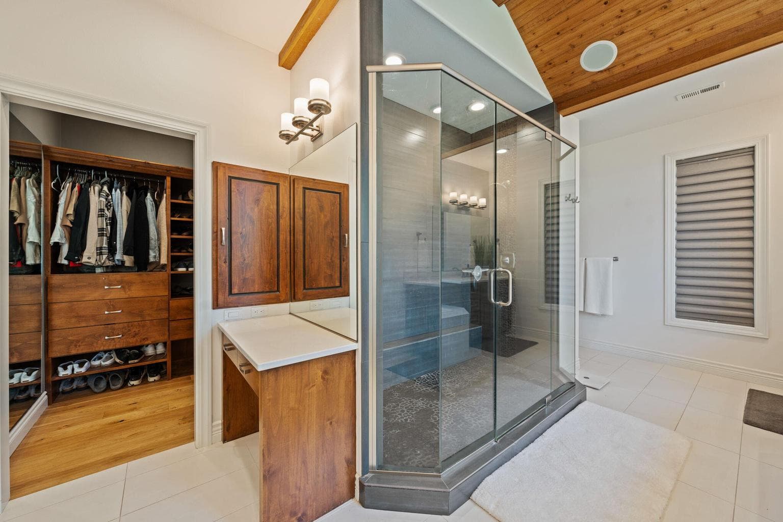 Primary Bath / Vanity / Walk in closet