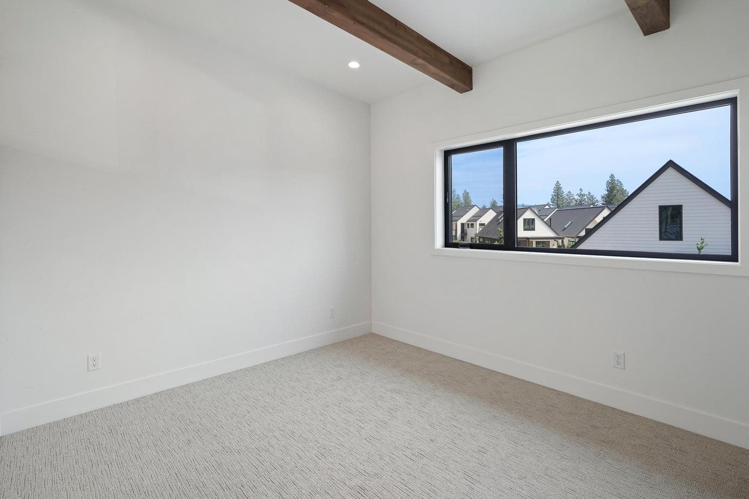 Photo of 3336 NW Celilo Lane 25 of 43