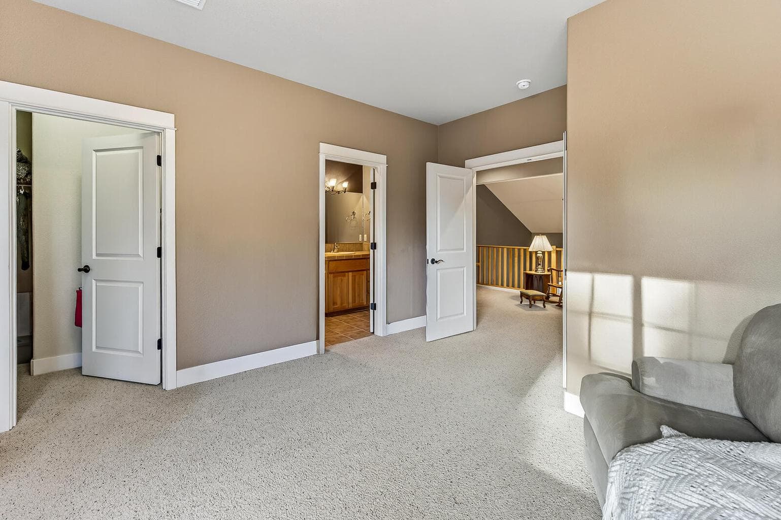 Photo of 2729 NW Havre Court 23 of 48