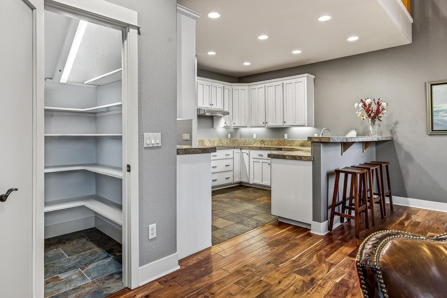 Photo of 2729 NW Havre Court 12 of 48