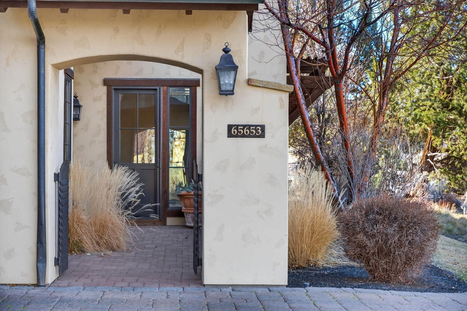 Entry + Gate