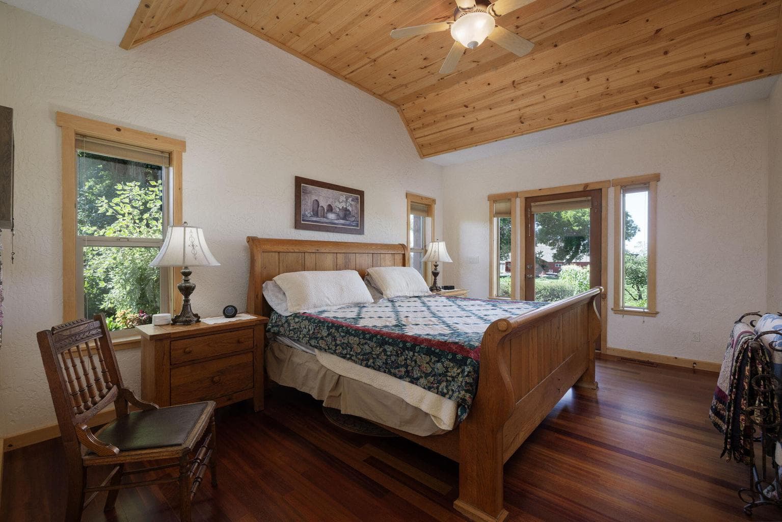 Primary suite