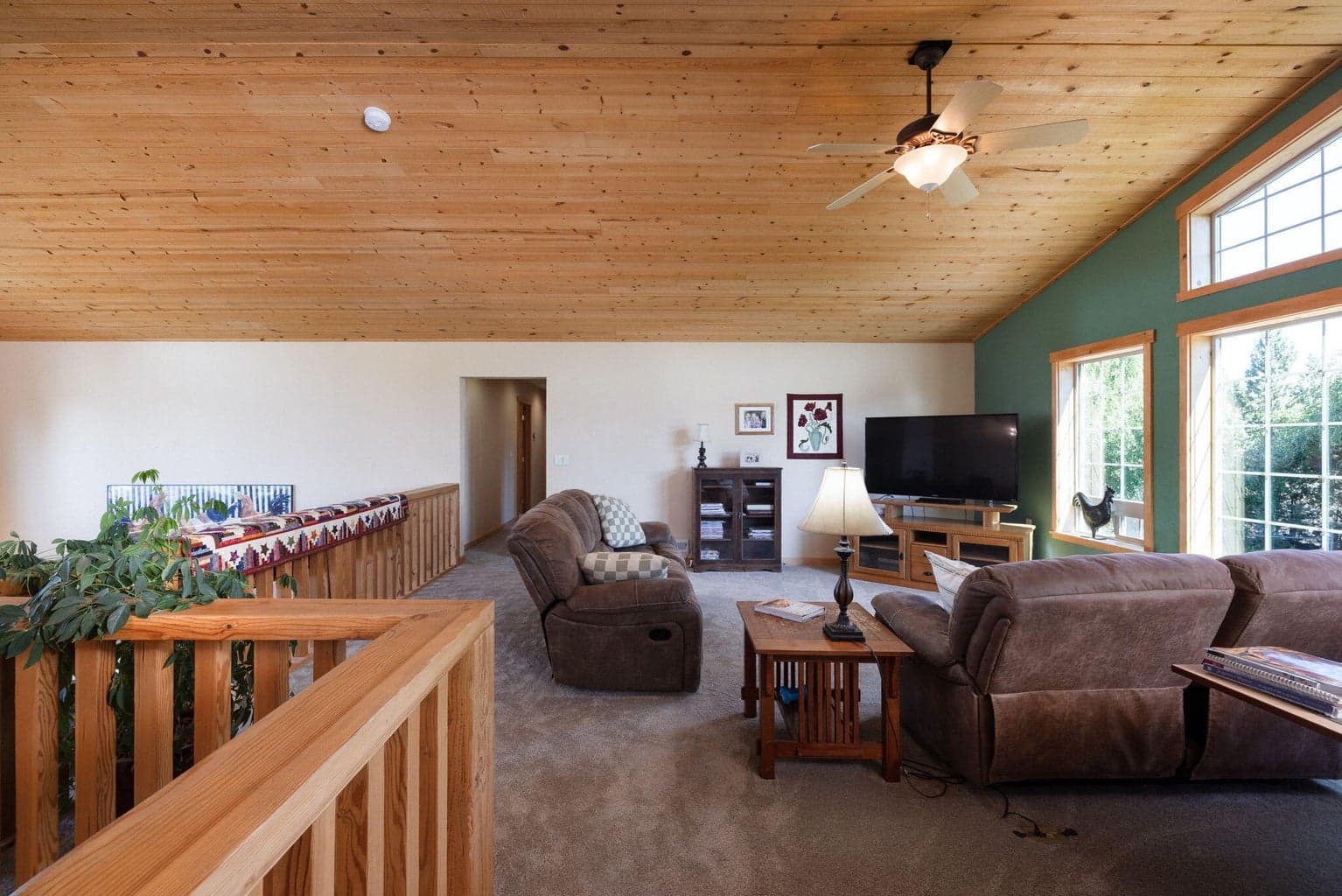 upstairs loft / TV
