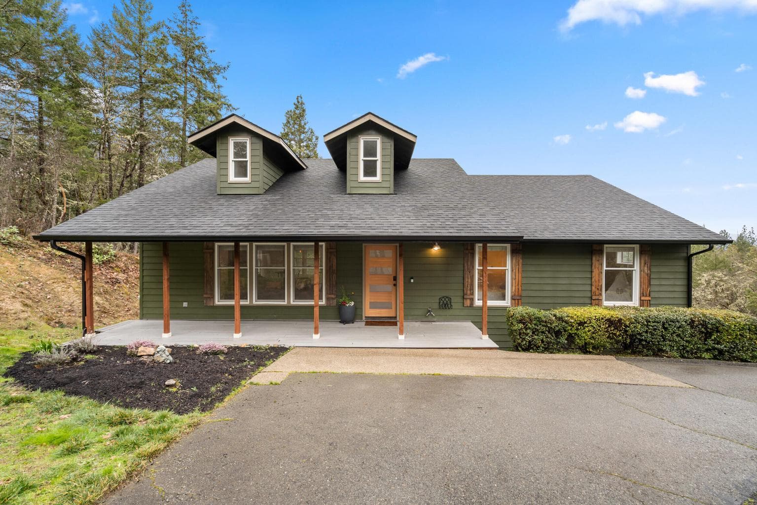 170 Pine Ridge