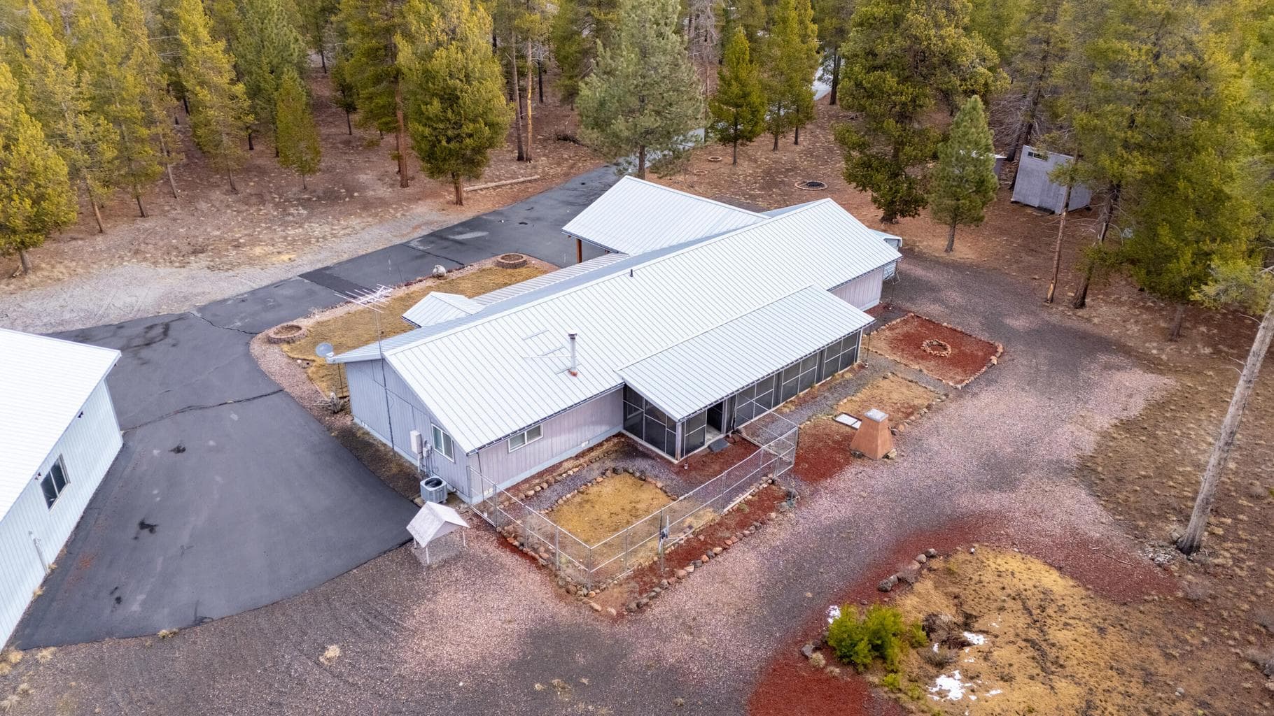 Photo of 1406 Circle Bar Drive 42 of 54
