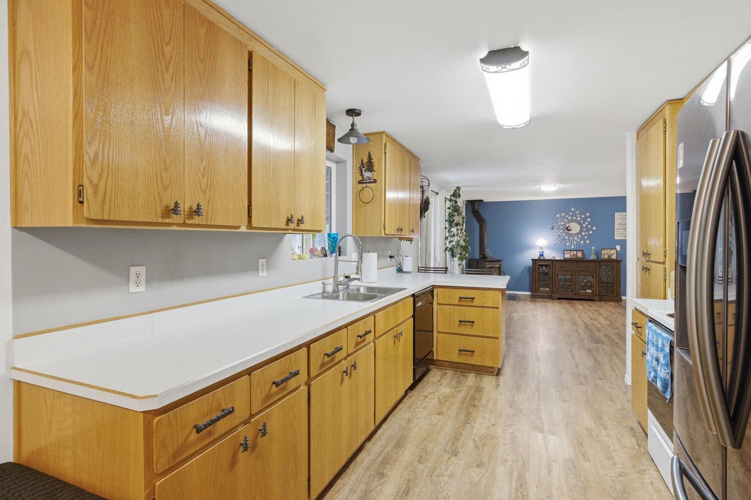 Photo of 1406 Circle Bar Drive 16 of 54