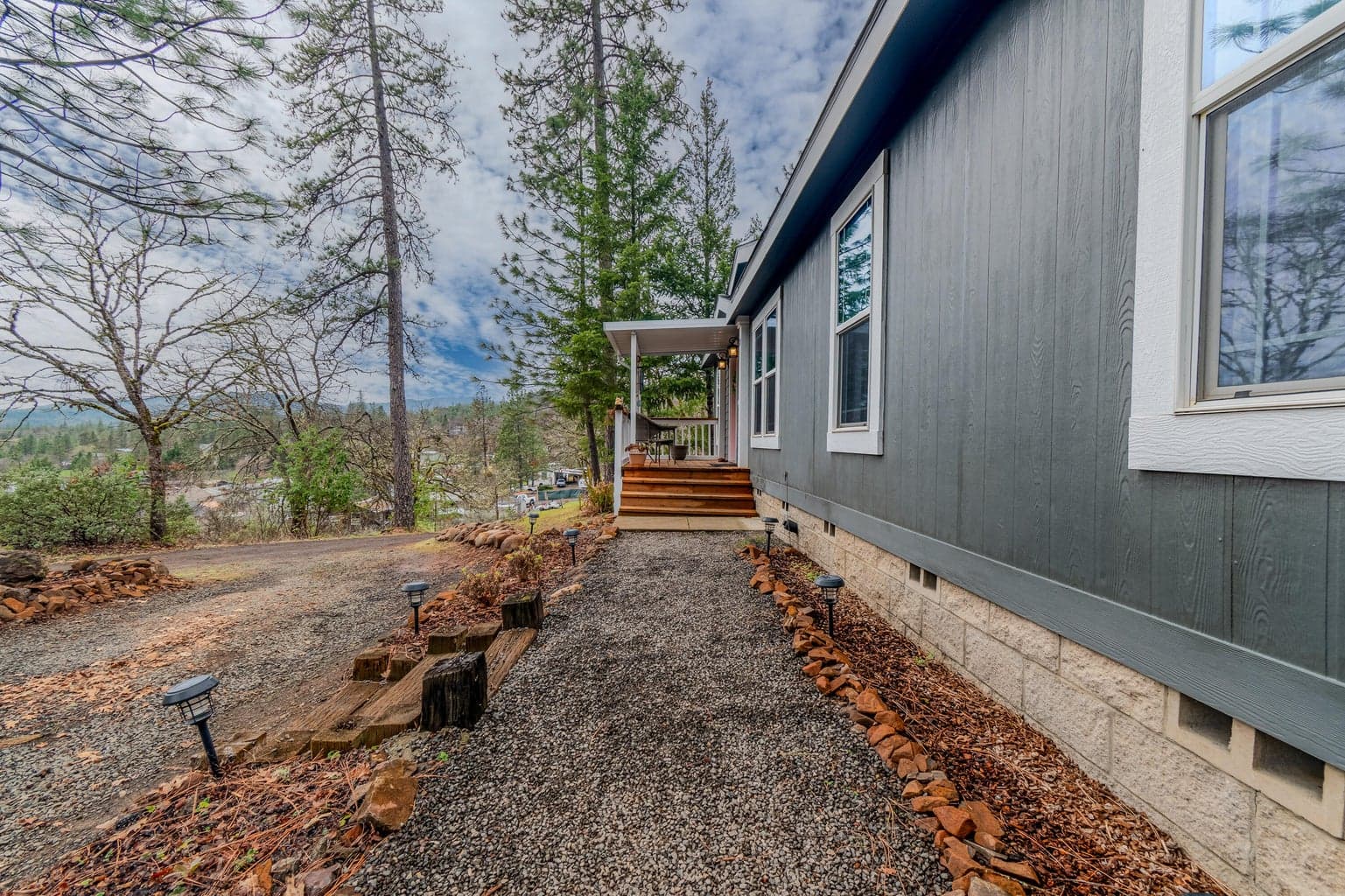 Photo of 71 Cora 5 of 44