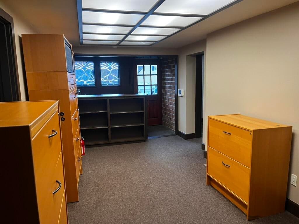 Photo of 725 NW Broadway Street 15 of 17