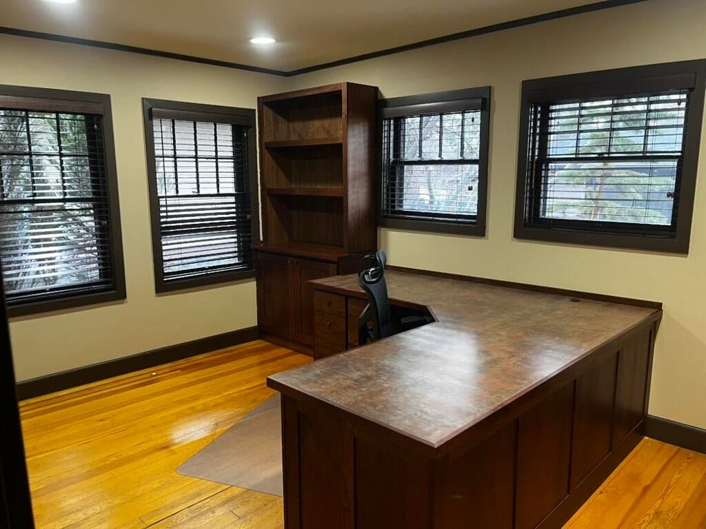 Photo of 725 NW Broadway Street 12 of 17
