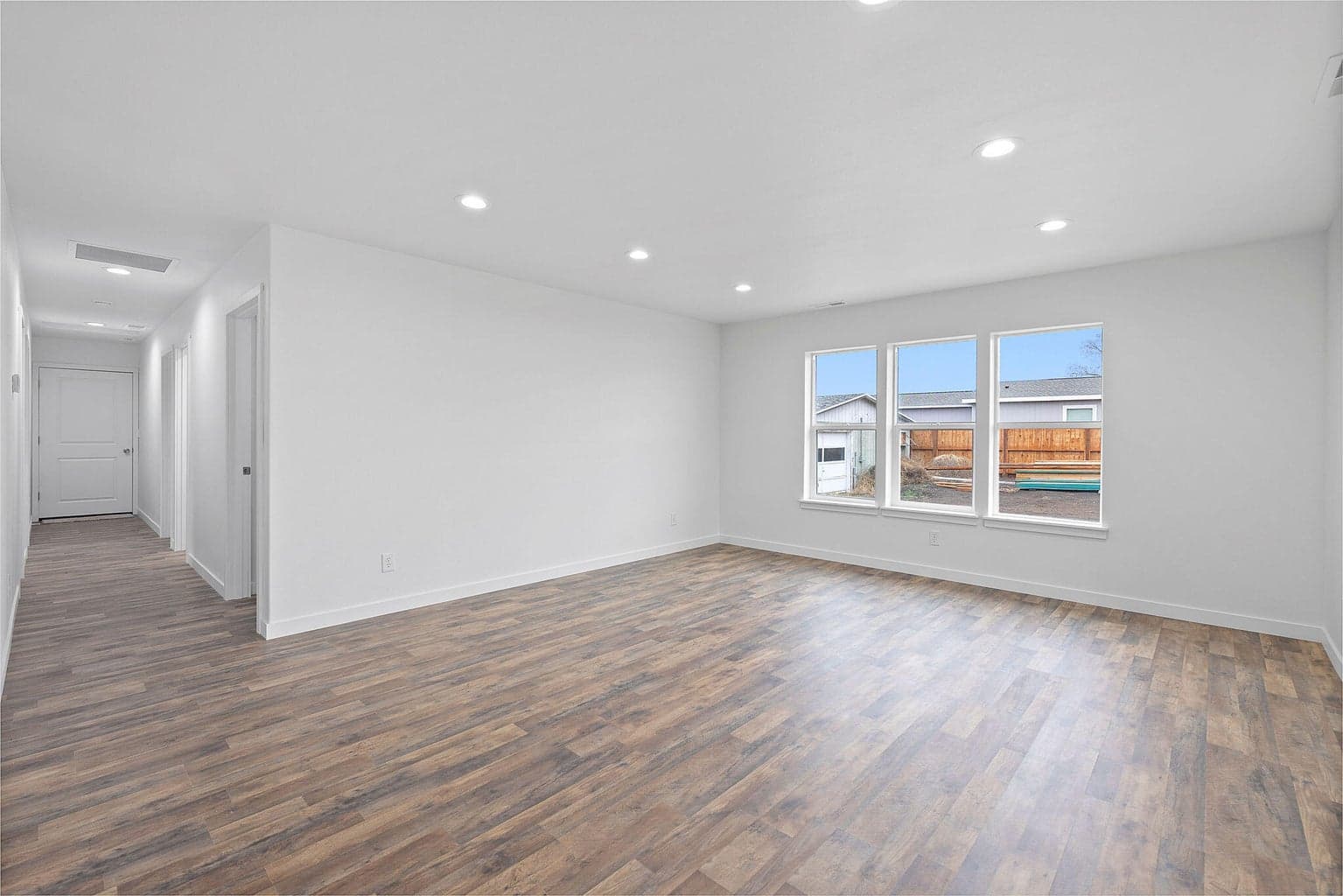 Photo of 147 Jefferson 5 of 23