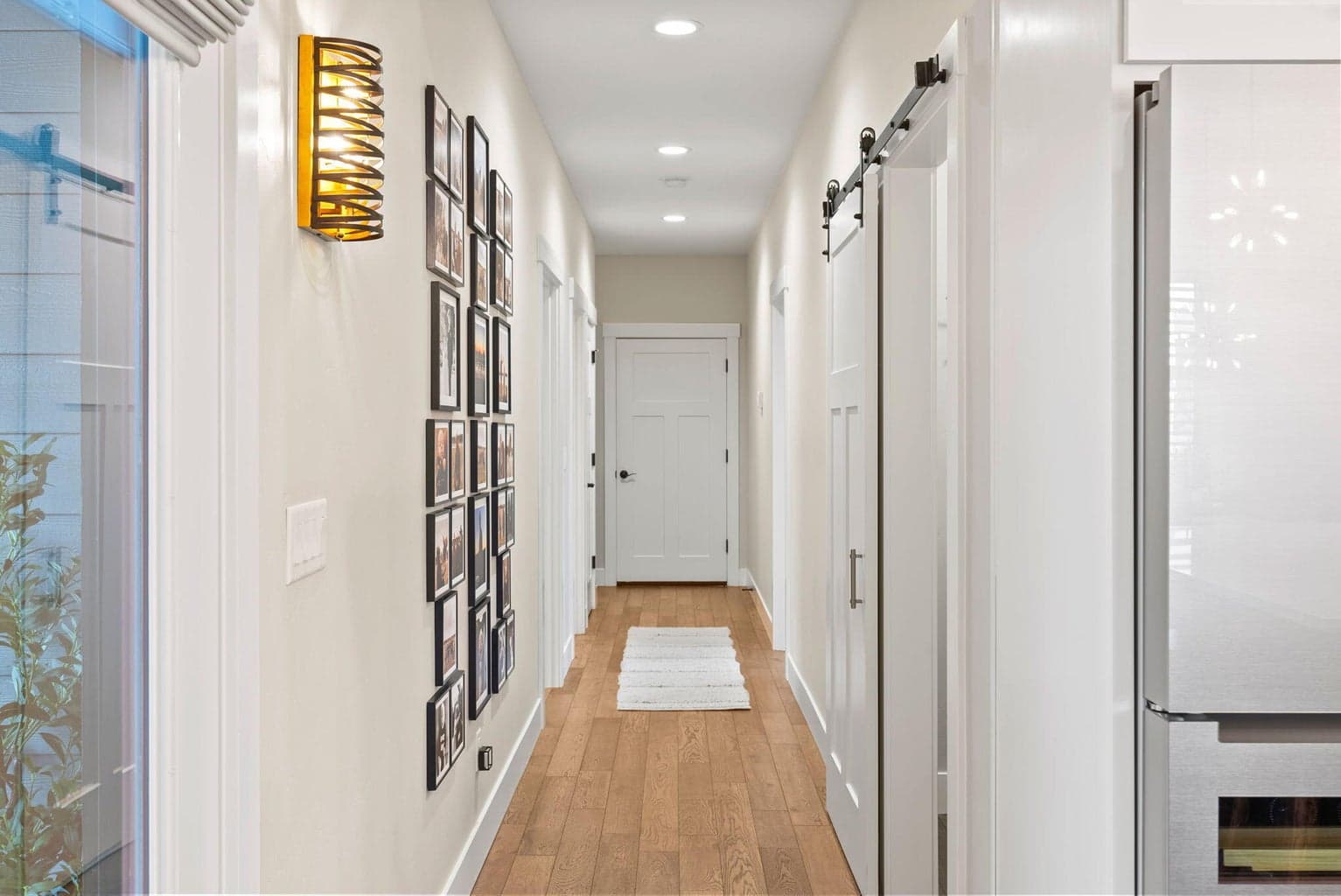 Photo of 347 E Jefferson Avenue 16 of 74