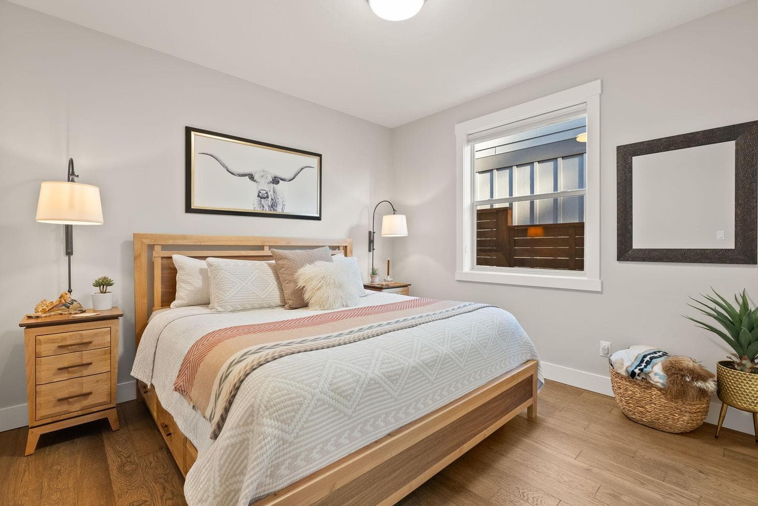 Photo of 347 E Jefferson Avenue 24 of 74