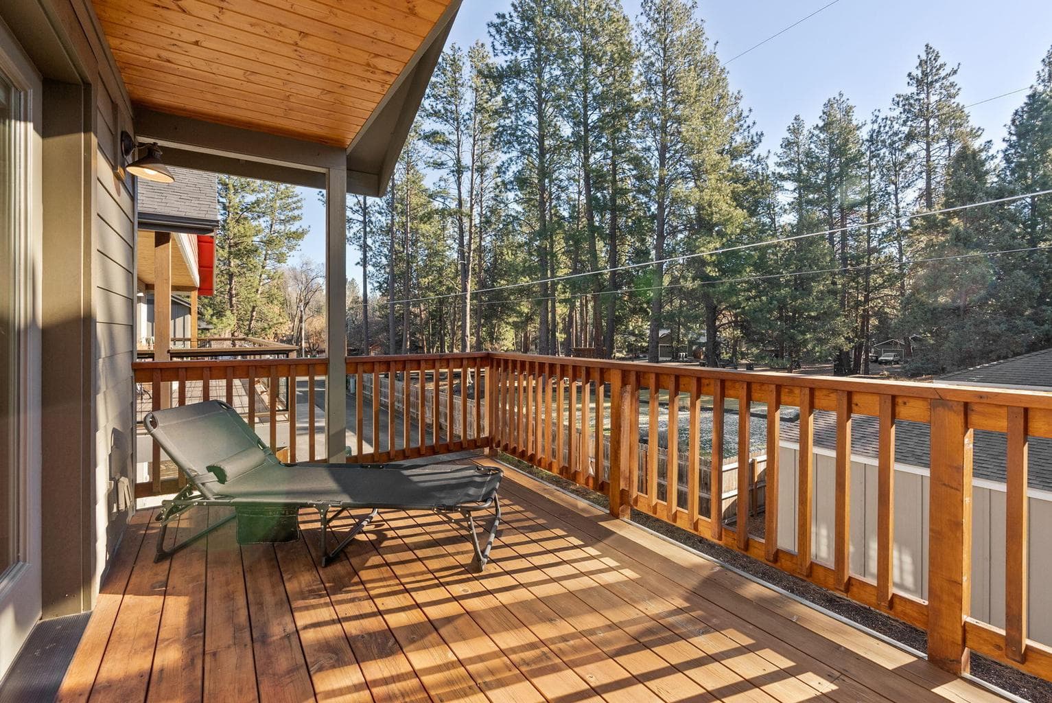 Photo of 347 E Jefferson Avenue 32 of 74