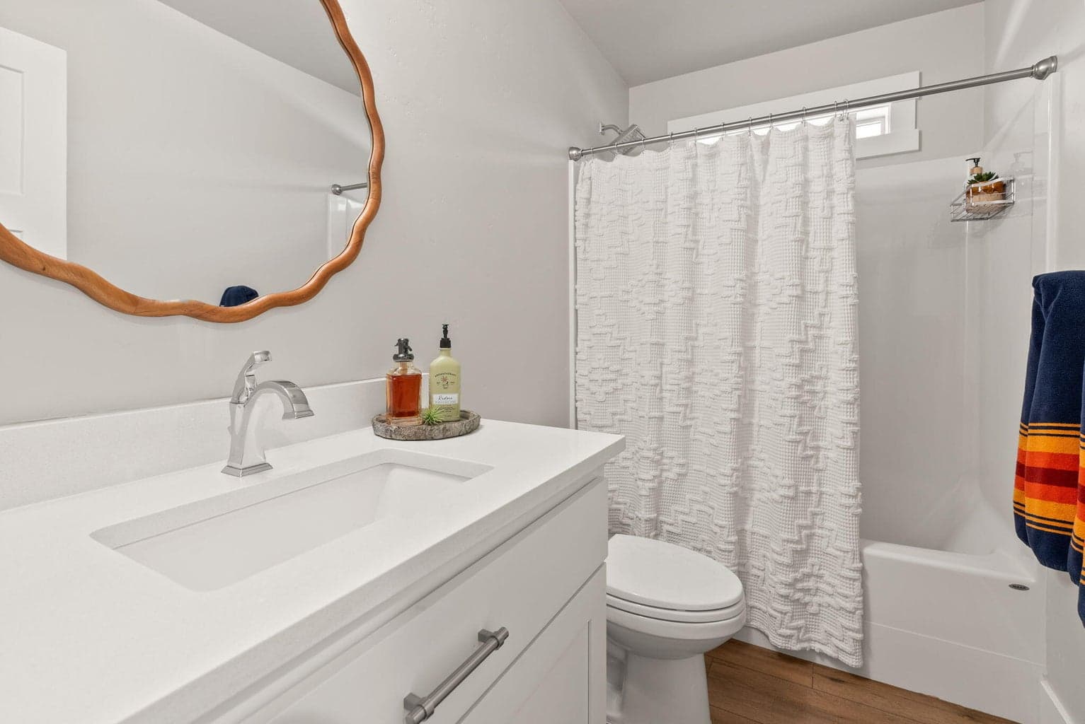 Photo of 347 E Jefferson Avenue 36 of 74