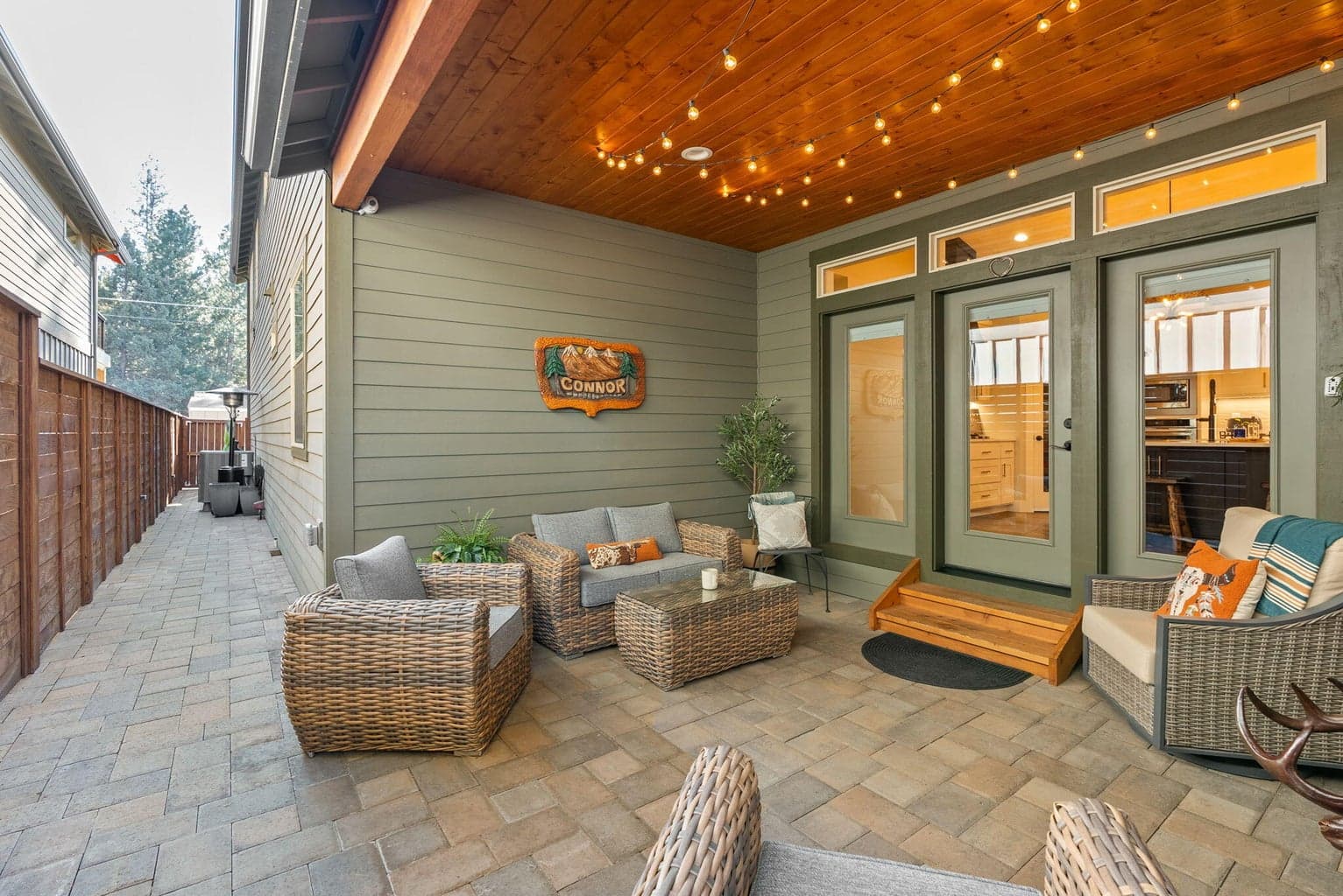 Photo of 347 E Jefferson Avenue 37 of 74