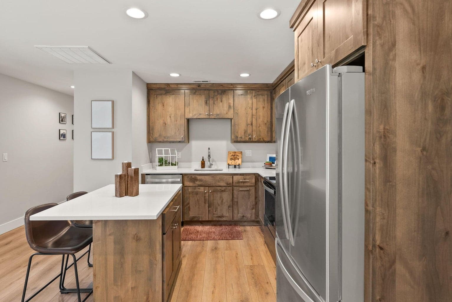 Photo of 347 E Jefferson Avenue 47 of 74