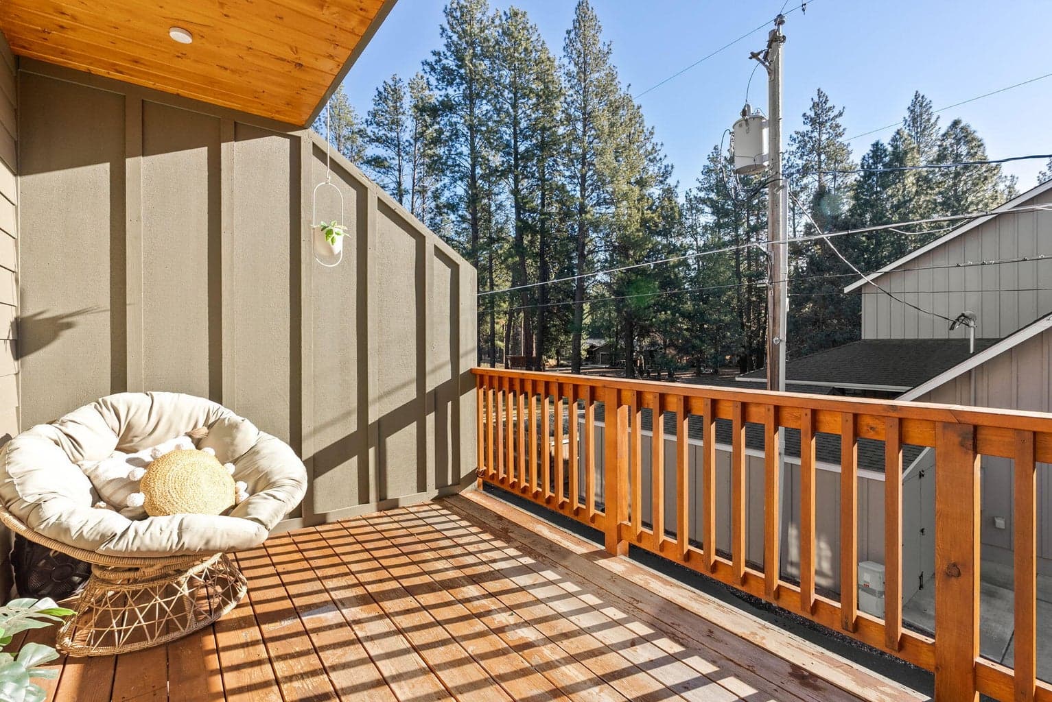 Photo of 347 E Jefferson Avenue 51 of 74