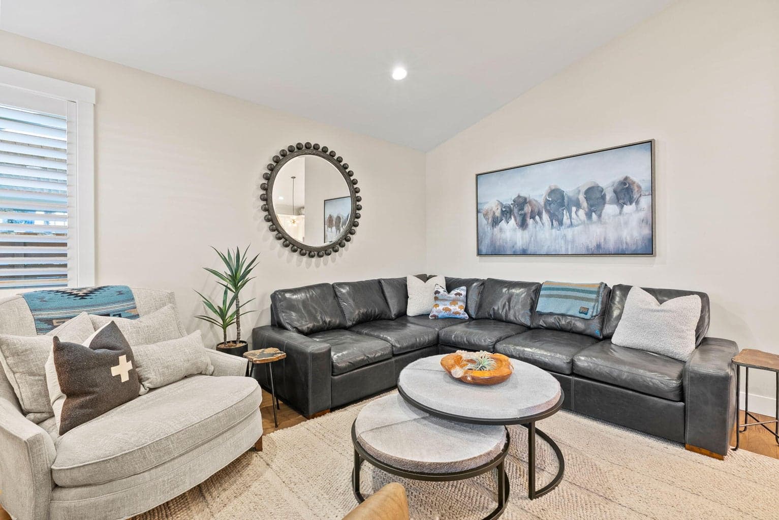Photo of 347 E Jefferson Avenue 69 of 74