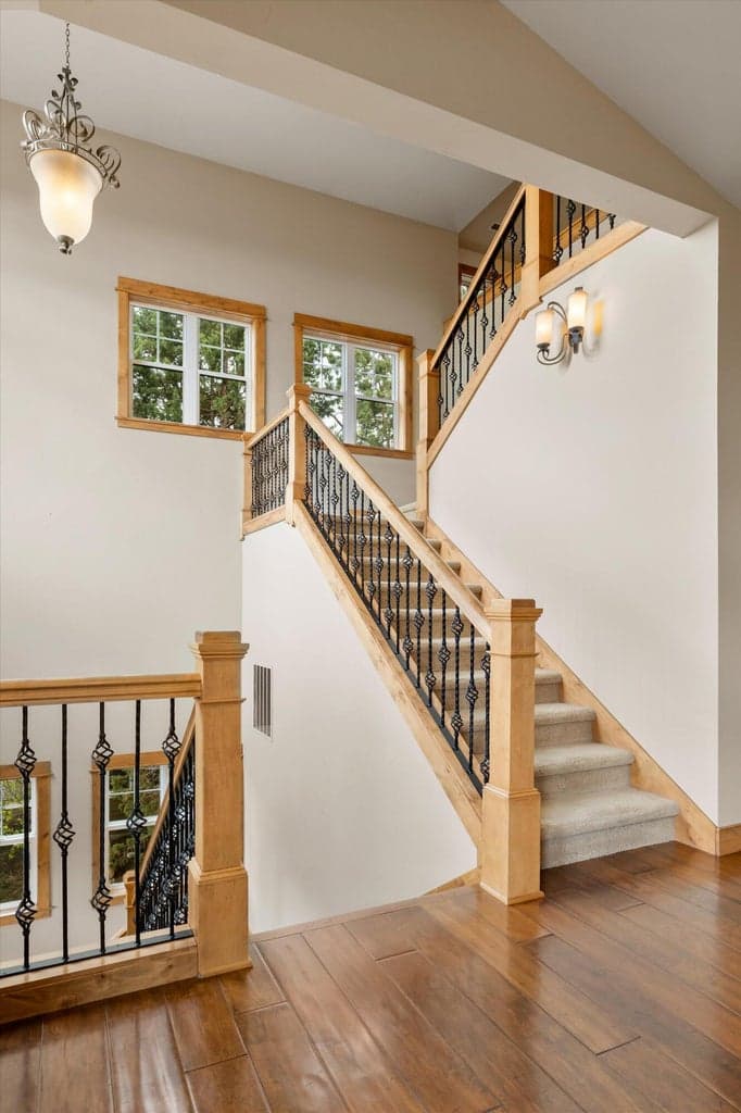 Photo of 1255 NW Constellation Drive 27 of 54