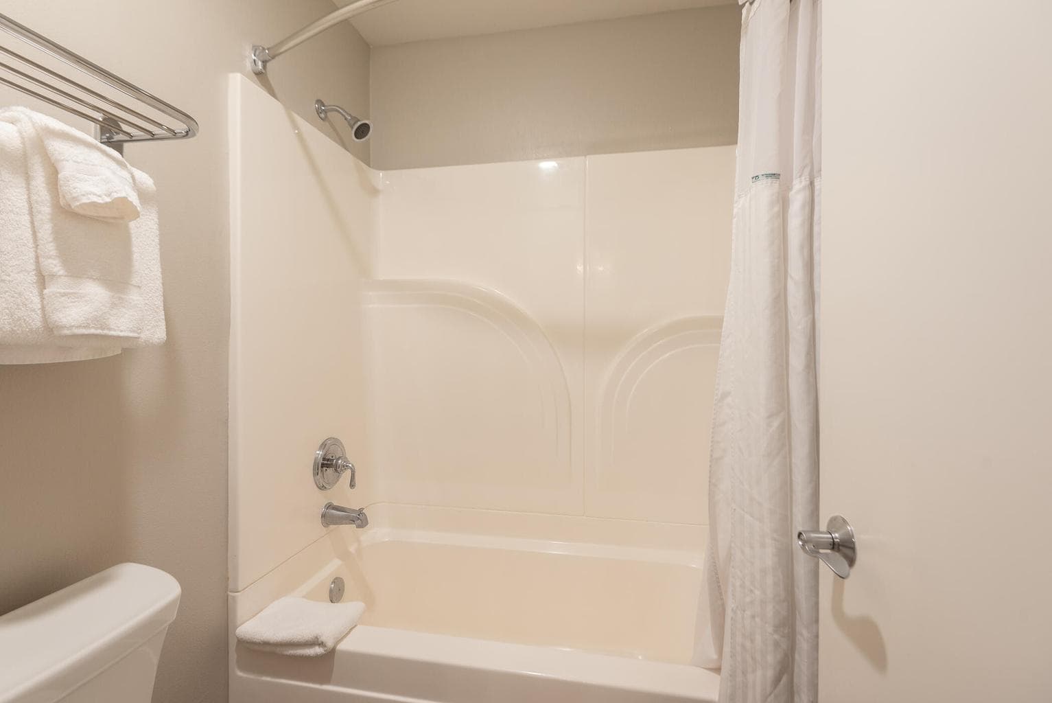 Photo of 18575 SW Century Drive 29 of 33