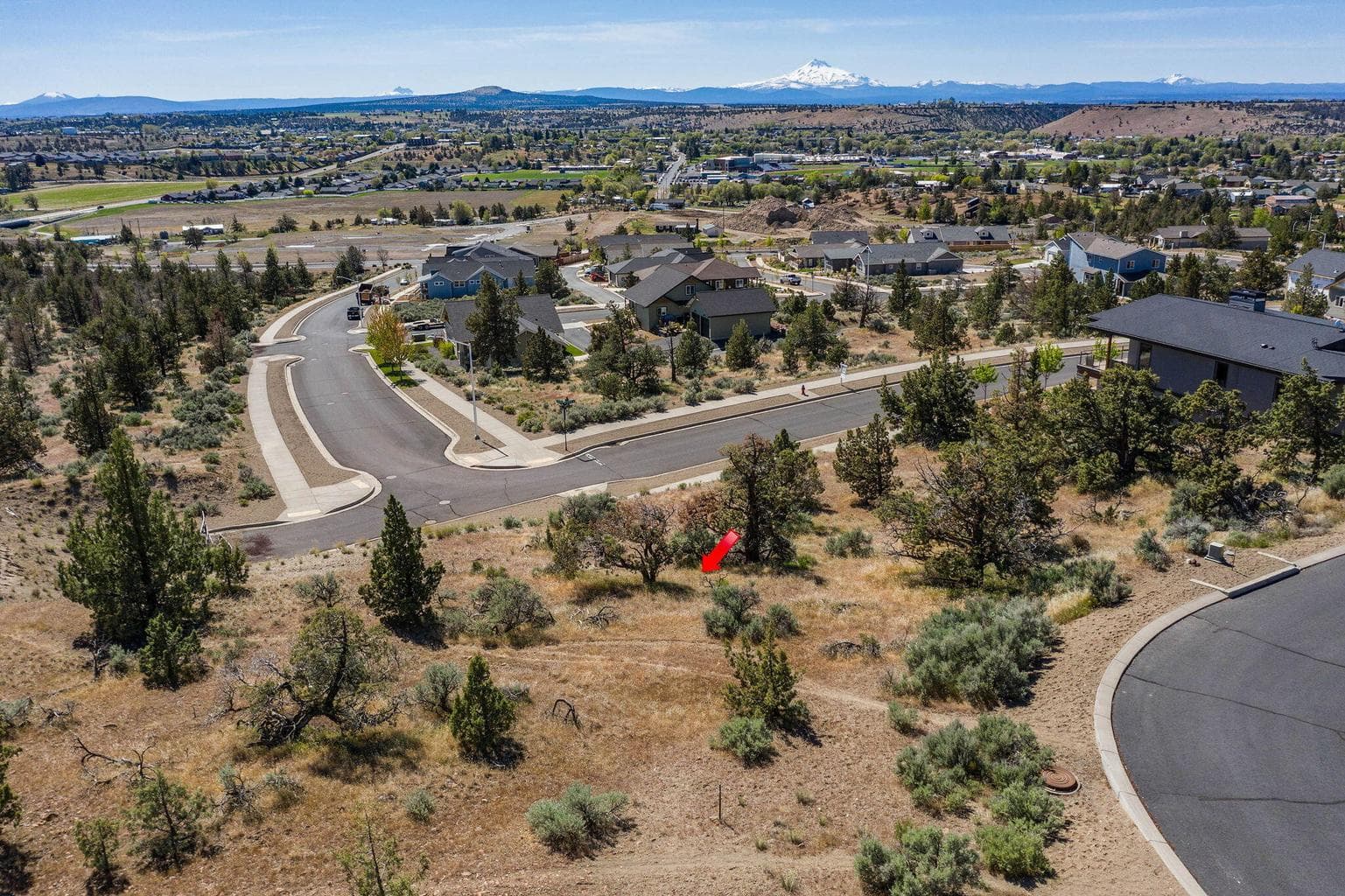 Photo of SE Manzanita Drive 14 of 17