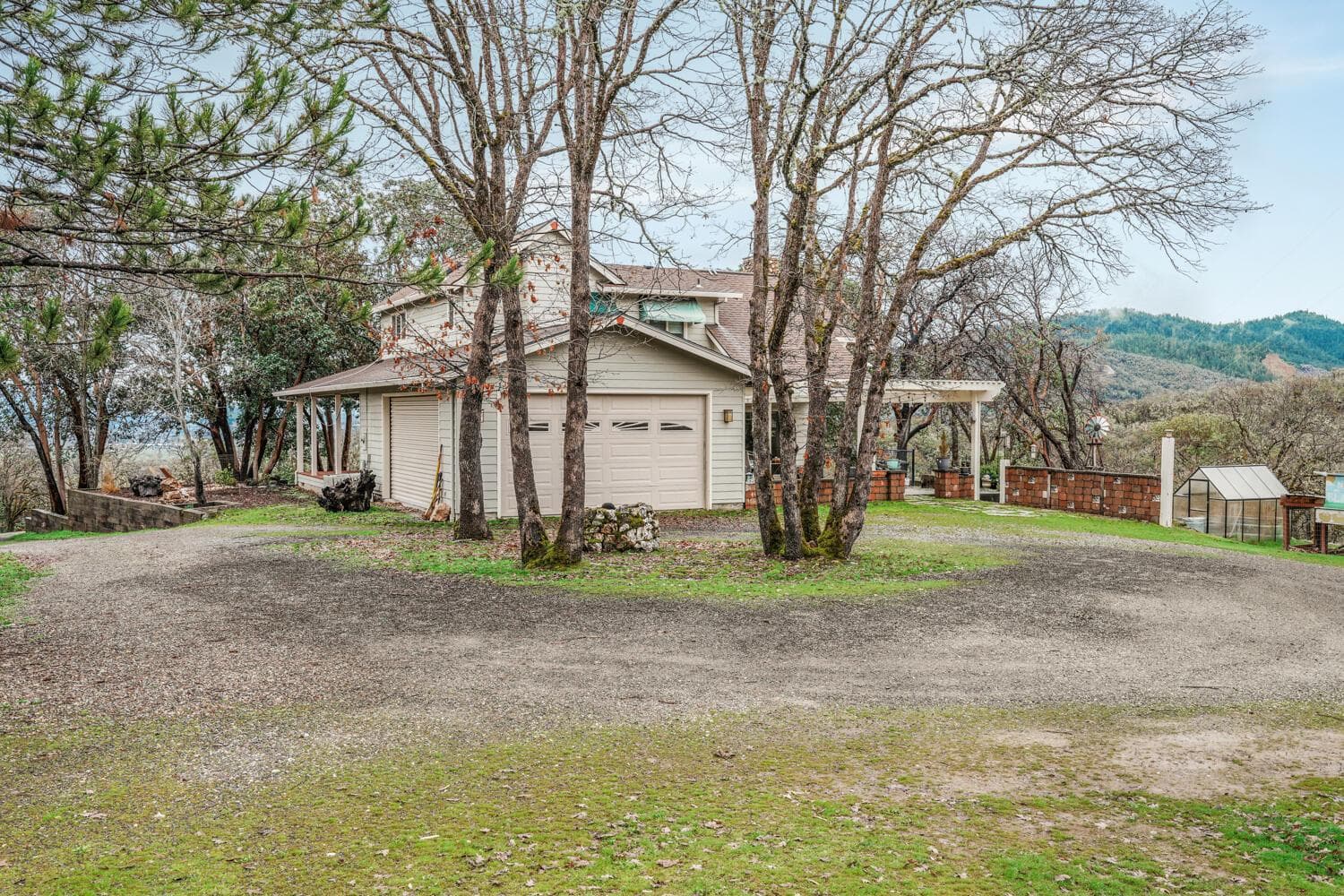 Photo of 5655 Tamarack 4 of 44