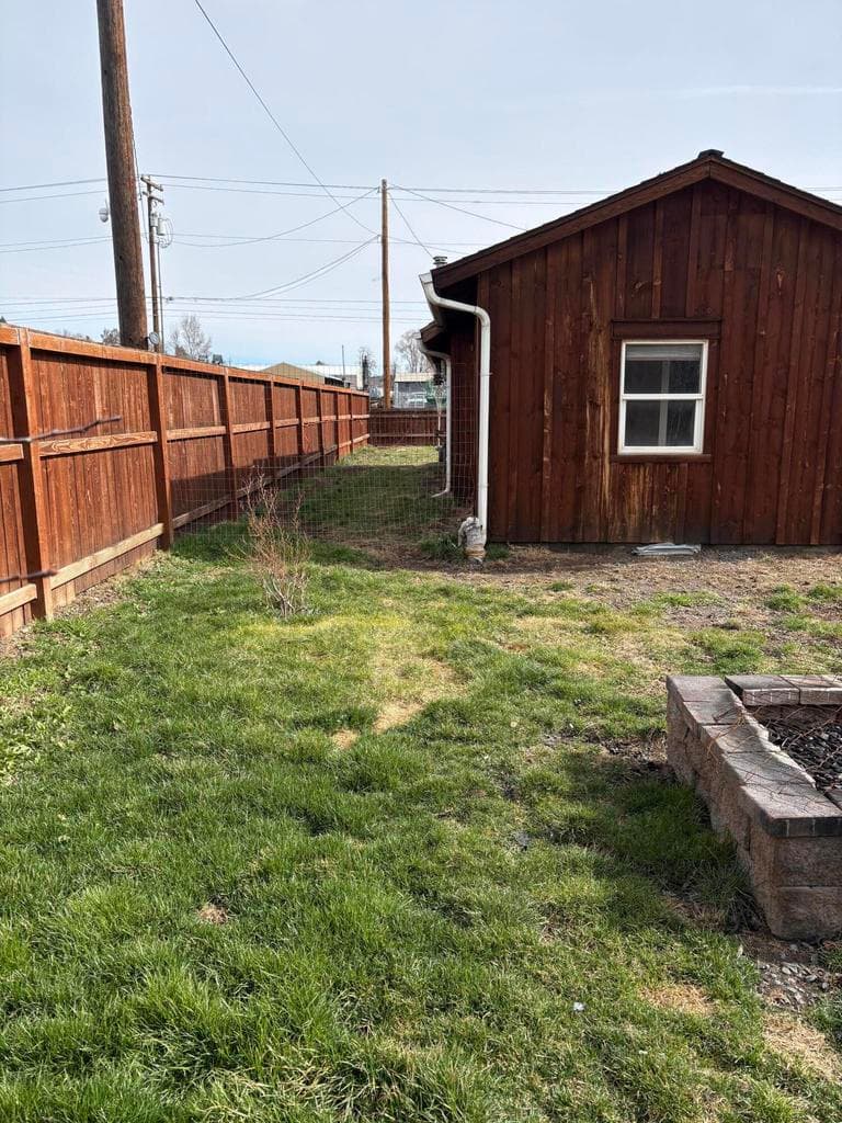 Photo of 1235 Harwood 5 of 17