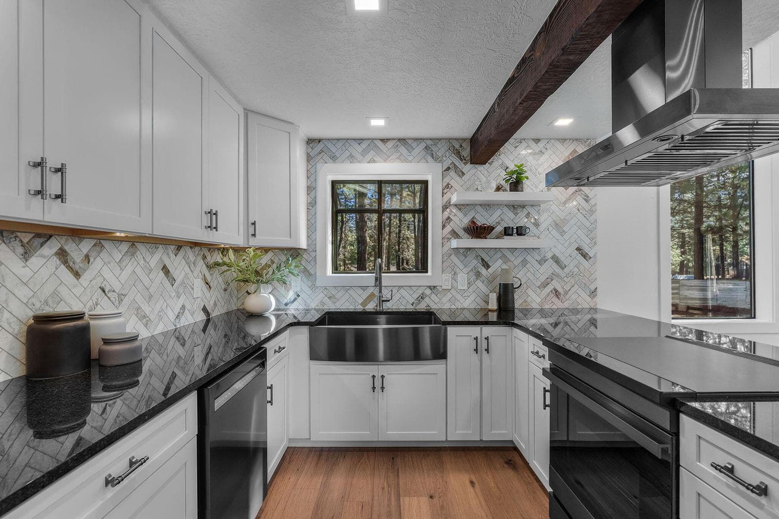 Photo of 14455 Crossroads 5 of 36