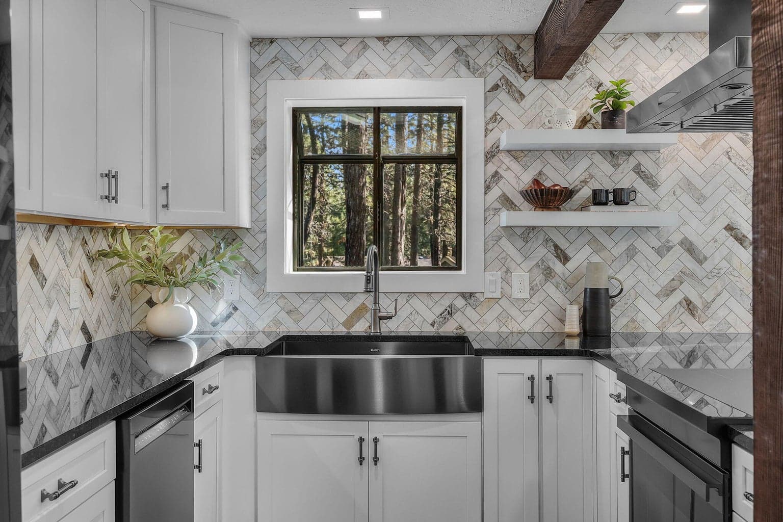 Photo of 14455 Crossroads 6 of 36