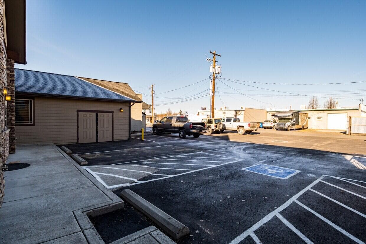 Photo of 267 NE 2nd Street 9 of 14