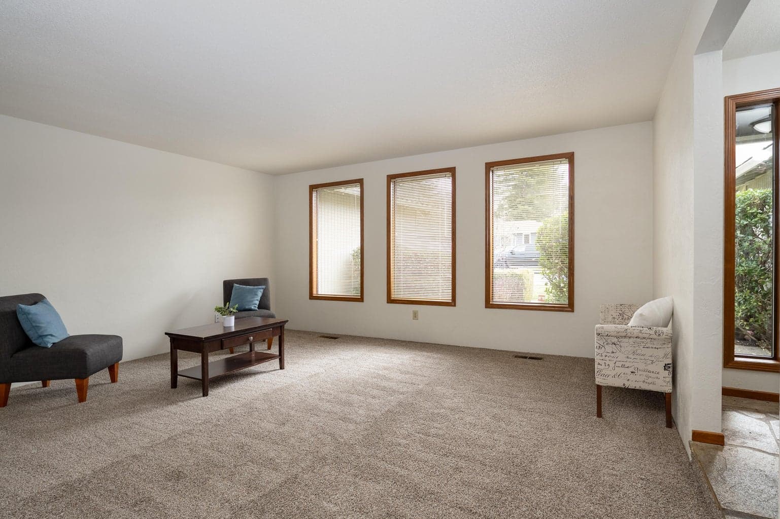Photo of 540 Golf View 2 of 19