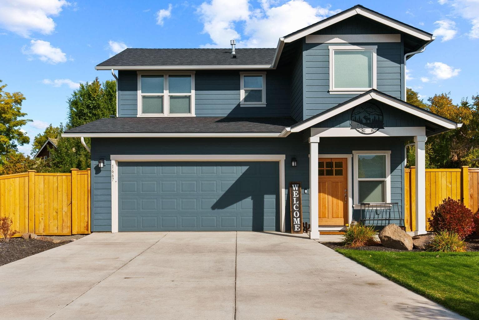 Photo of 1667 Black Butte 1 of 66