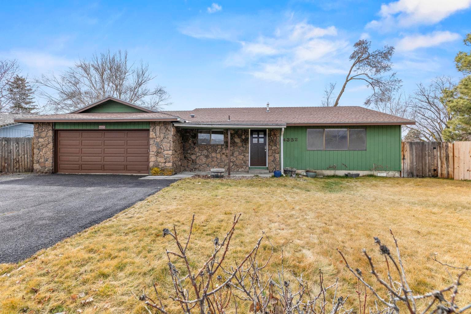 4332 Meadows