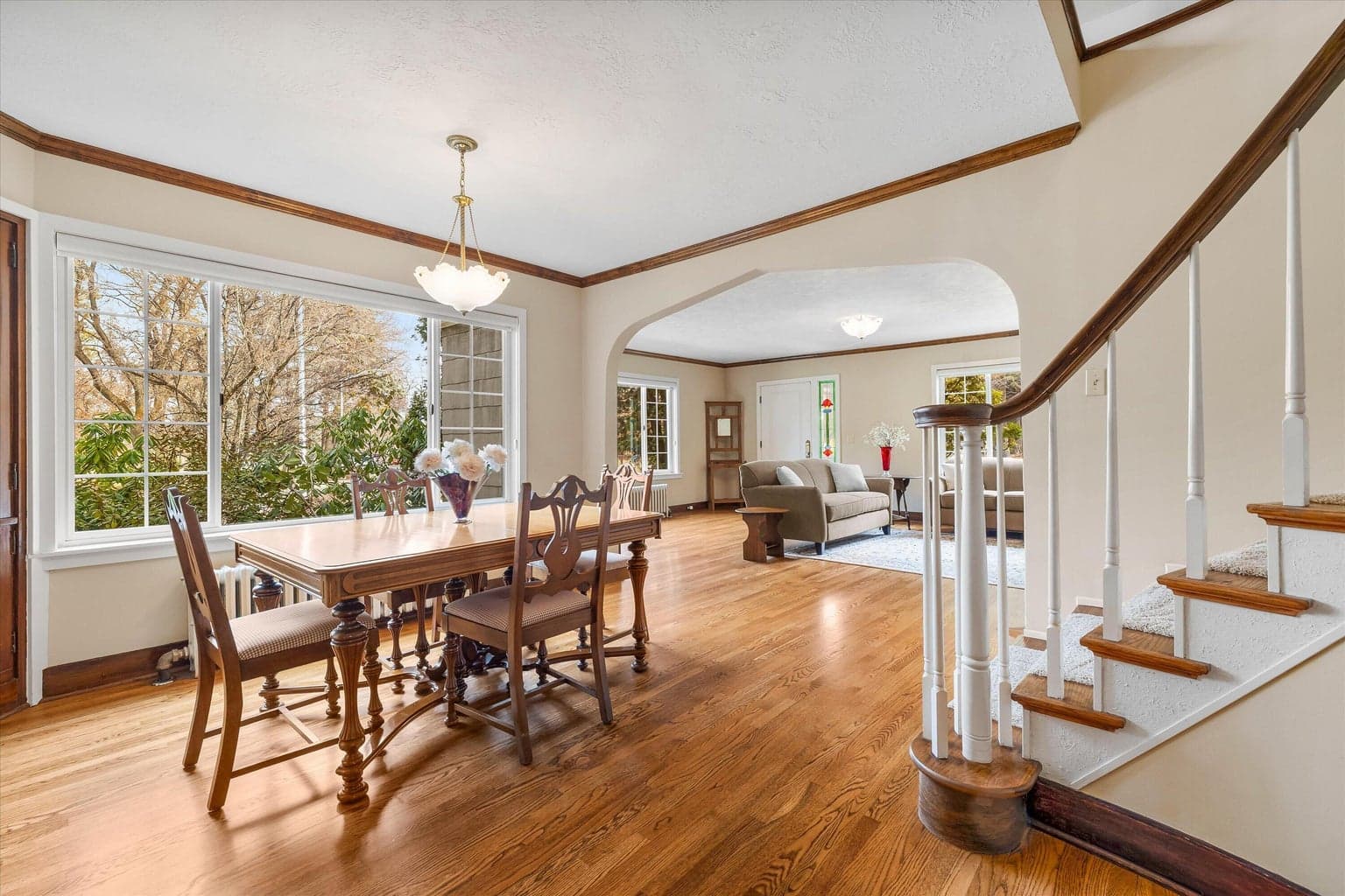 Photo of 898 NW Riverside Boulevard 11 of 44