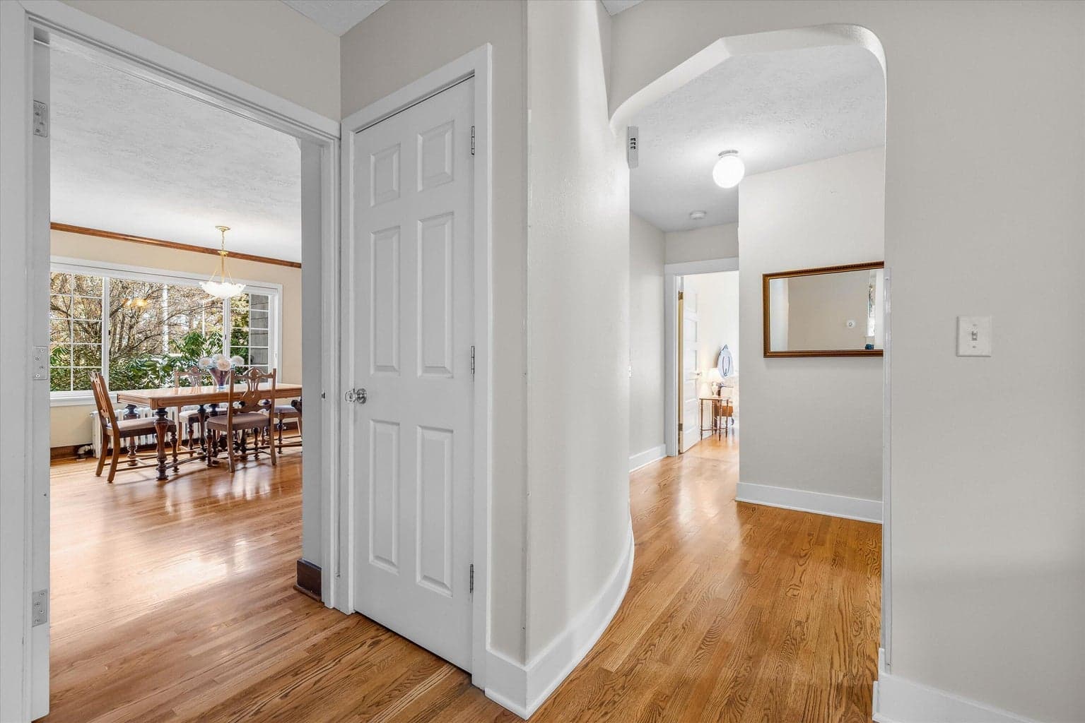 Photo of 898 NW Riverside Boulevard 12 of 44