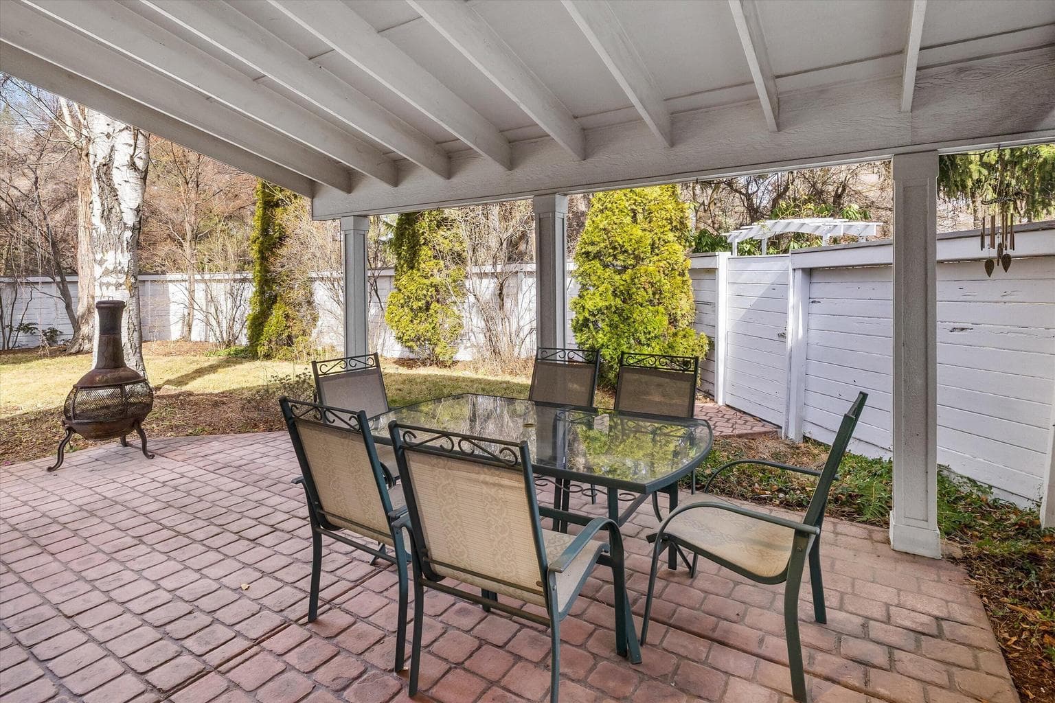Photo of 898 NW Riverside Boulevard 36 of 44