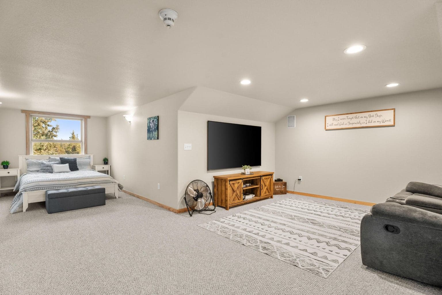 Photo of 6323 SE Cedar Hills Court 35 of 66