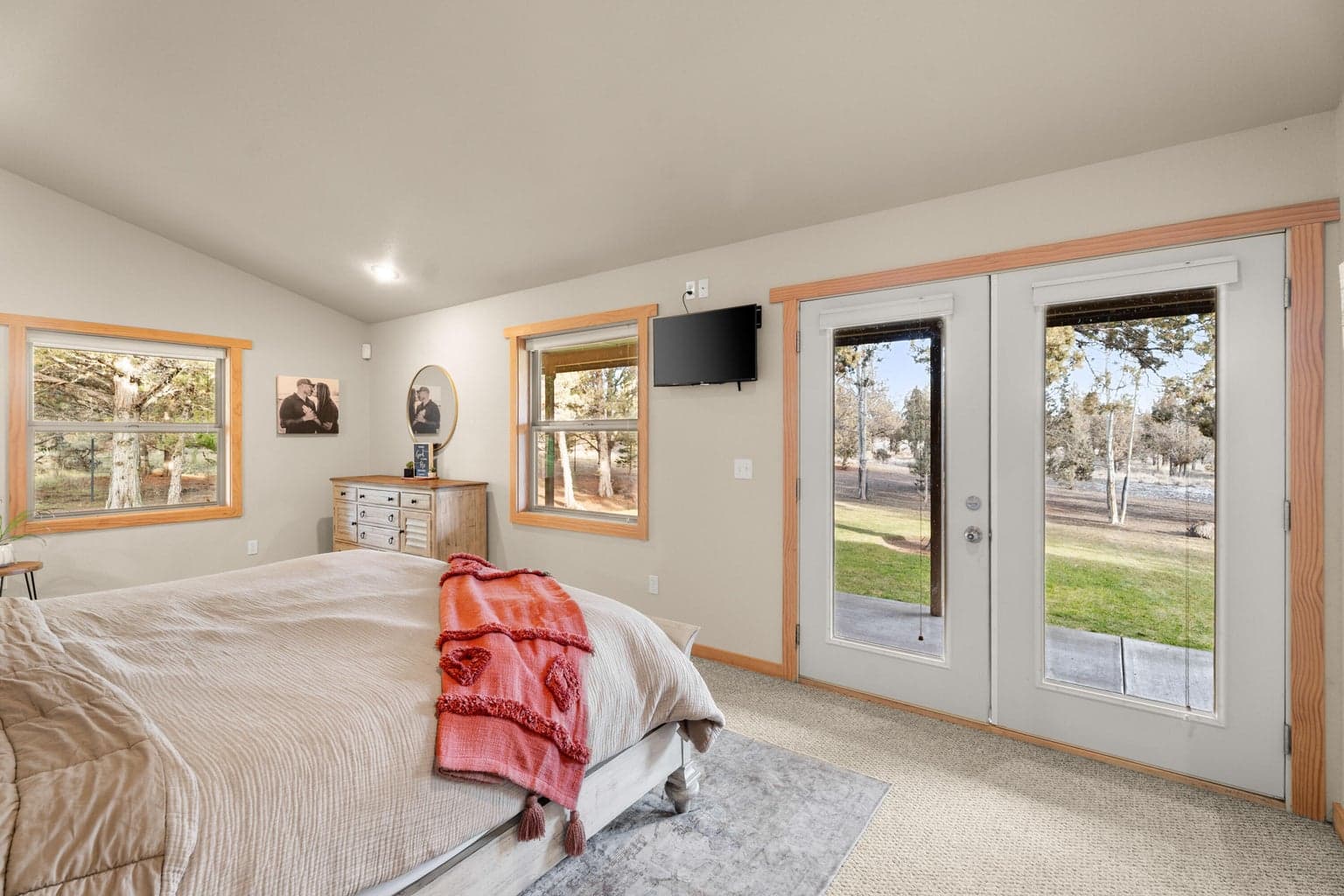 Photo of 6323 SE Cedar Hills Court 22 of 66
