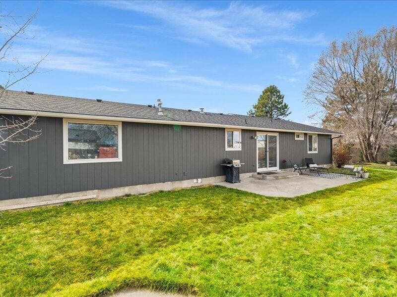 Photo of 1003 SE Algonquian Loop 33 of 46