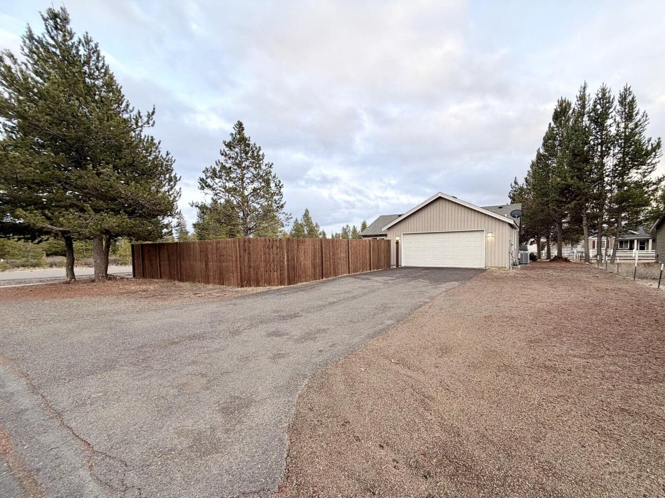 Photo of 16698 Wyatt 3 of 27
