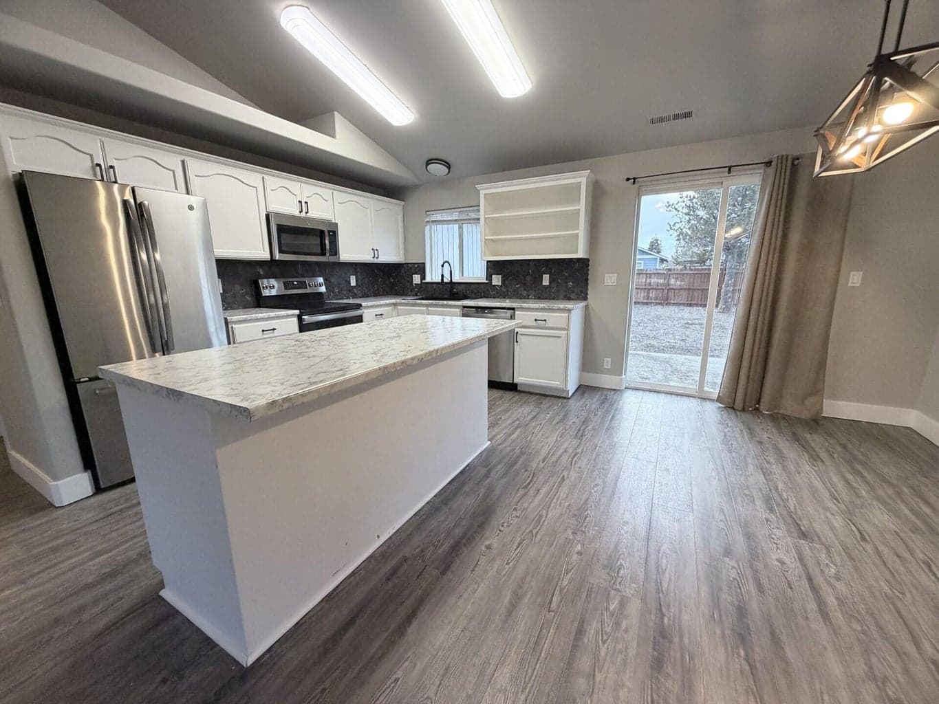 Photo of 16698 Wyatt 5 of 27