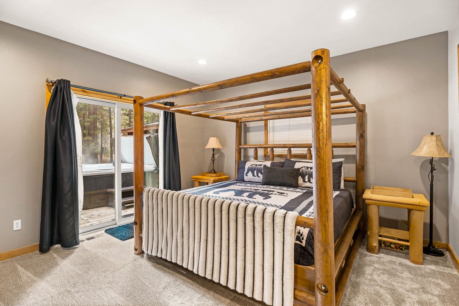 Photo of 17039 Cooper Drive 11 of 40