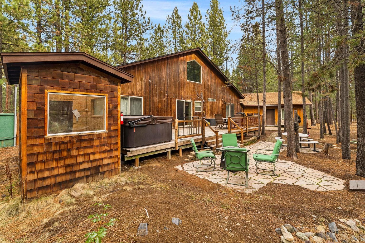 Photo of 17039 Cooper Drive 25 of 40