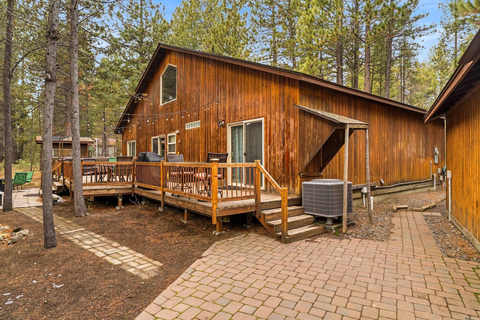Photo of 17039 Cooper Drive 33 of 40