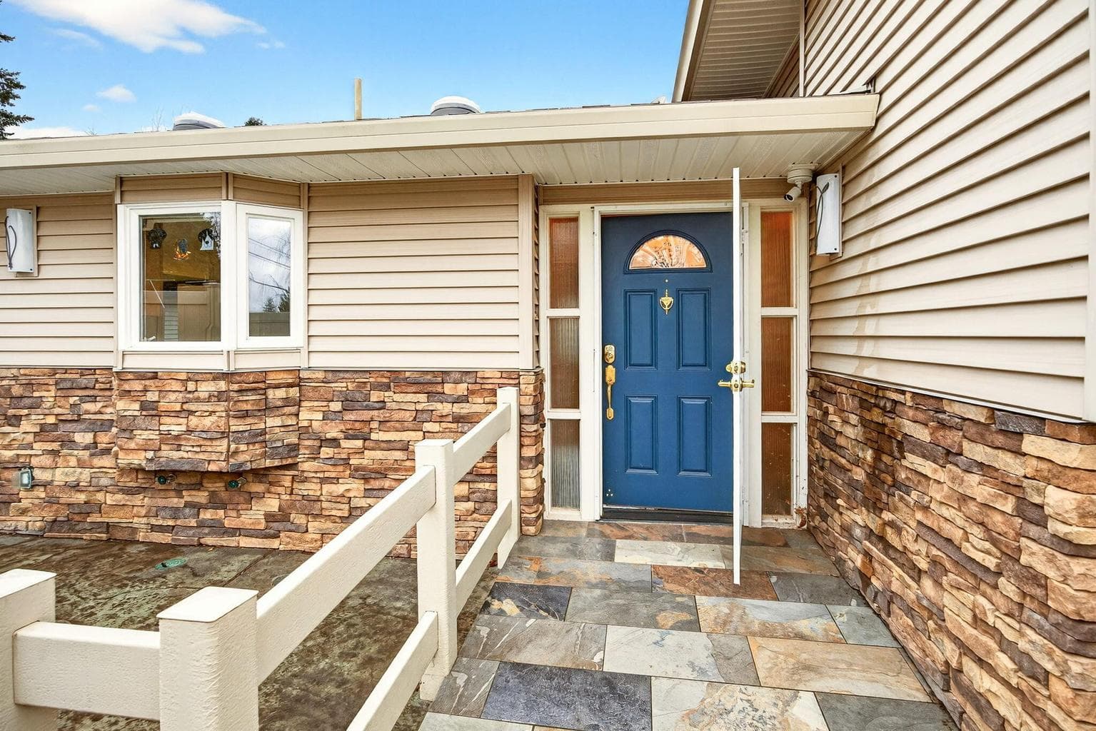 Photo of 1059 Terra 4 of 43