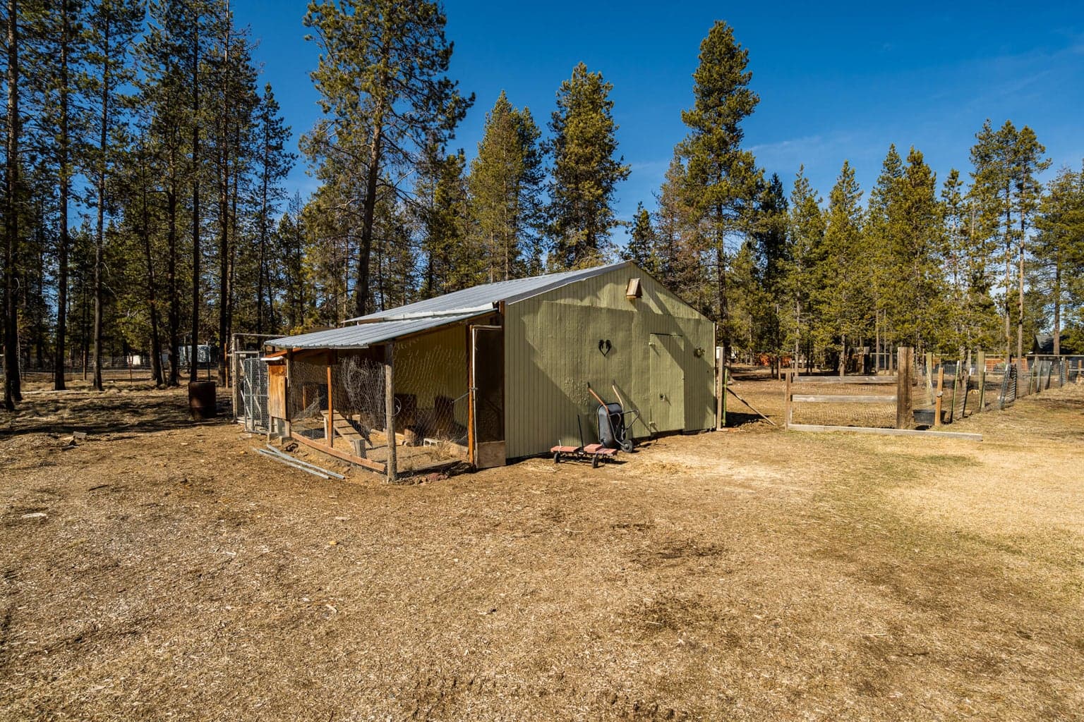 Photo of 16532 Fawn Court 8 of 32