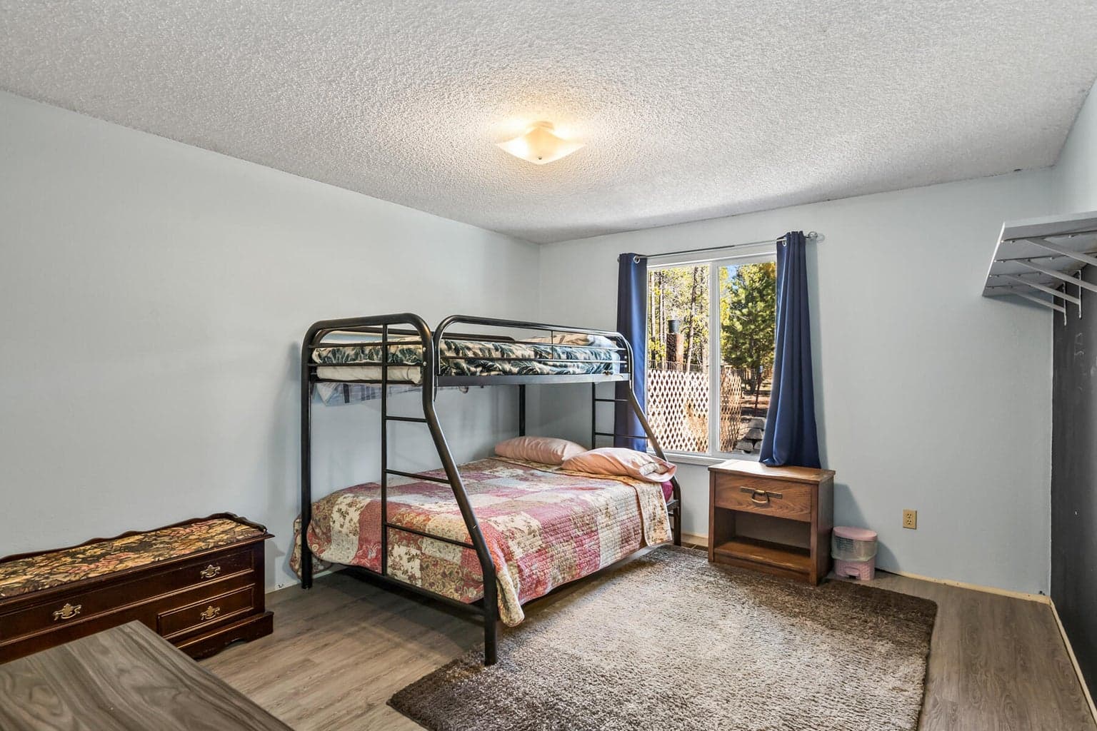 Photo of 16532 Fawn Court 27 of 32