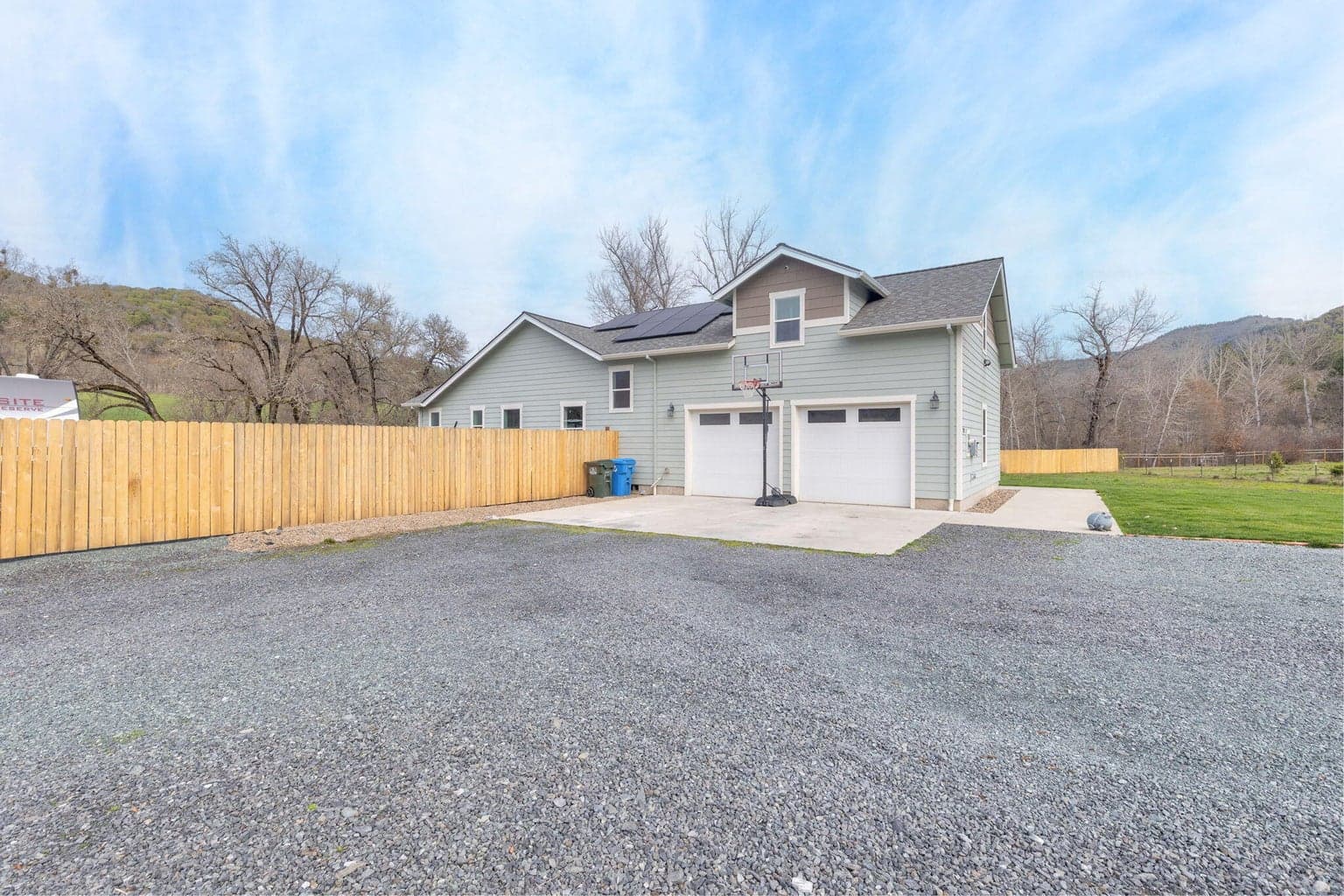 Photo of 707 Wards Creek 3 of 50
